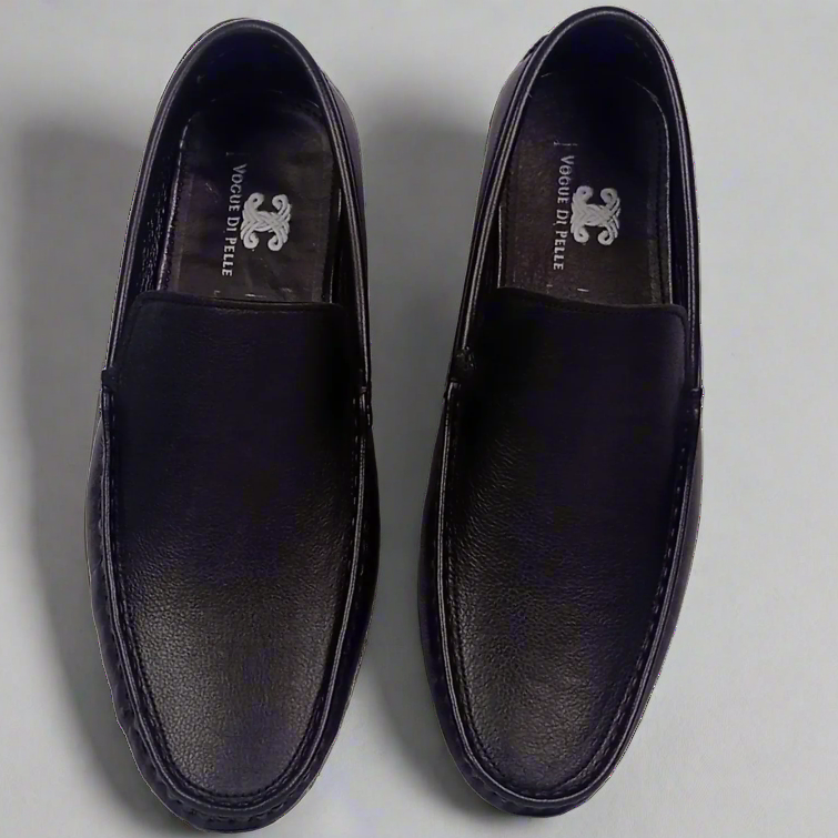 Classic Black Leather Loafer – Sleek, Durable, Desi Ready
