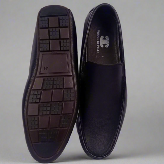 Classic Black Leather Loafer – Sleek, Durable, Desi Ready